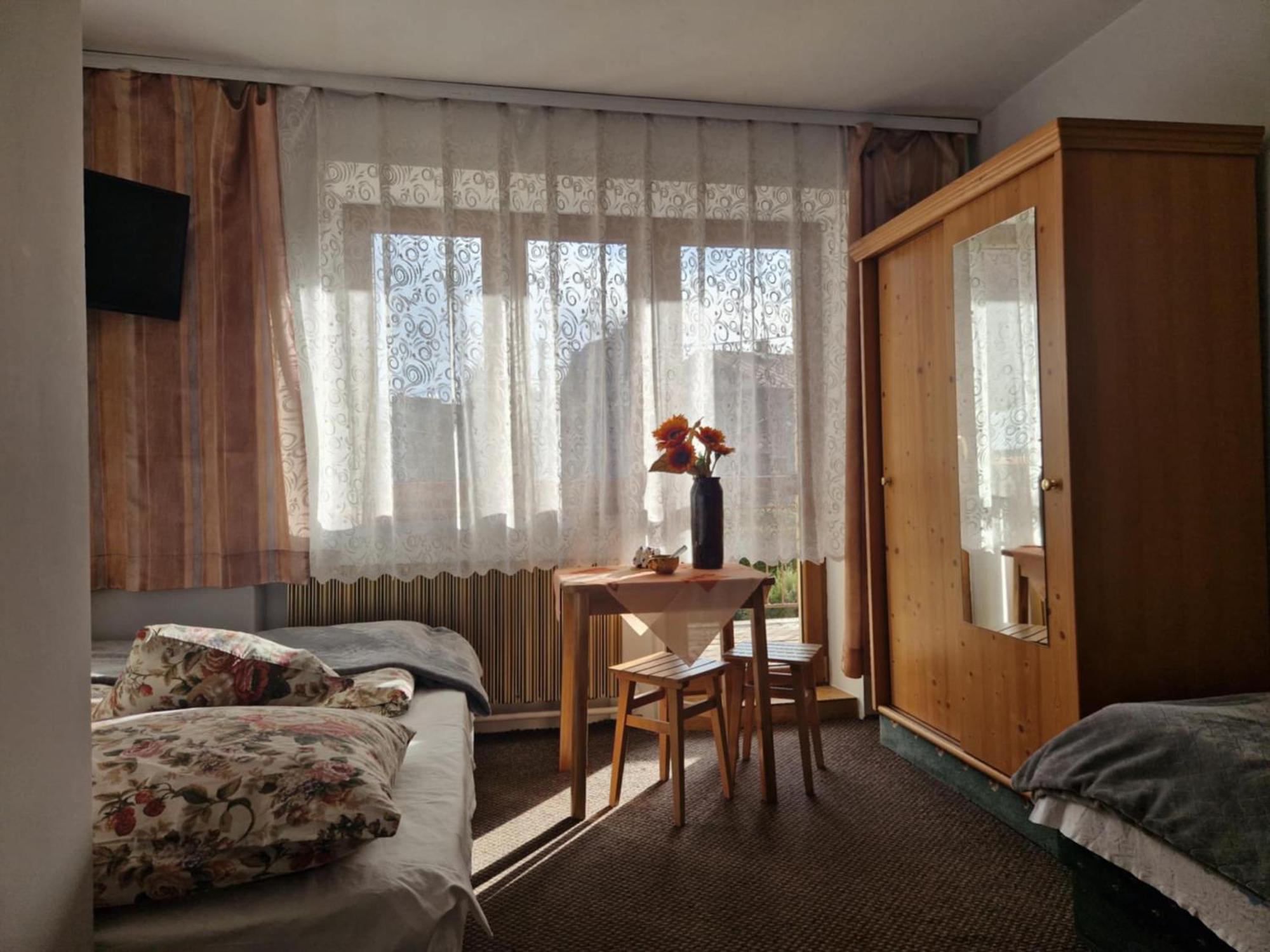 Pokoje Goscinne U Landy Poronin Exteriér fotografie